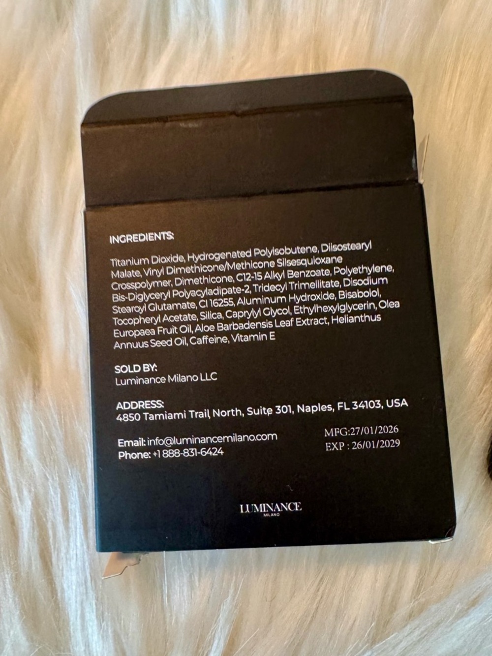 Luminance Milano Under Eye Brightener — Soft Pink Under-Eye Corrector - Picture 4 of 6